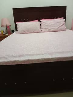 queen size bed