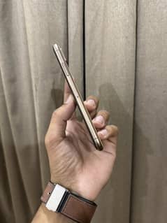 Iphone xs 64gb Pta Approved