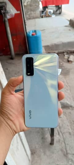 y20 4gb64gb