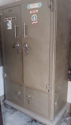 Almari , wardrobe