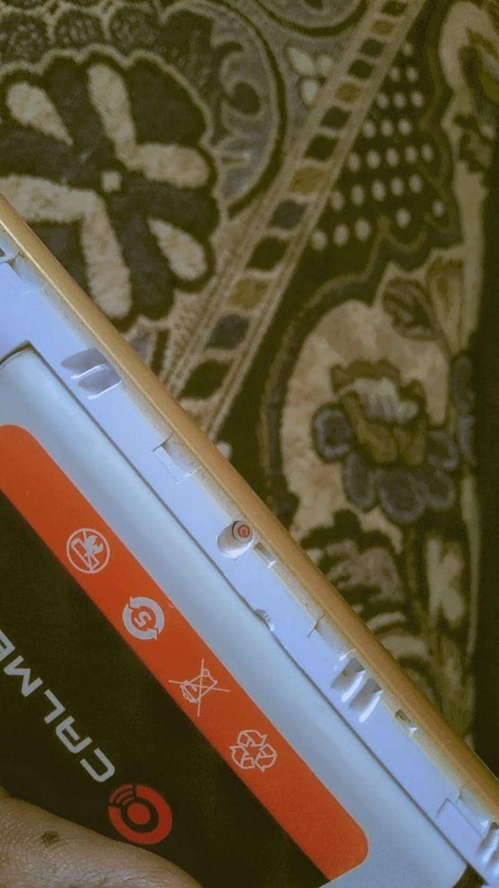 Android mobile with keybad Calme 3