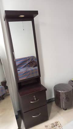 Mirror dressing