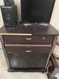 Computer table
