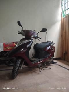 United 100cc Petrol scooty 2021 model