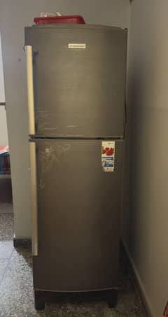 Electrolux Refrigerator 14 cubic feet.