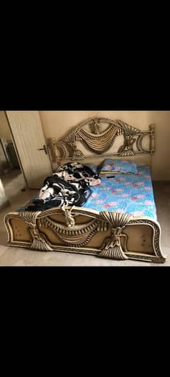 Bed Dressing table and 2 side tables