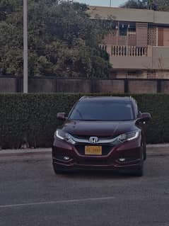 Honda Vezel Package Z Hybrid (Top of the line variant)