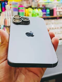 iphone 15 Pro Max jv /Model LLA – 256GB Black –  Condition 10/10