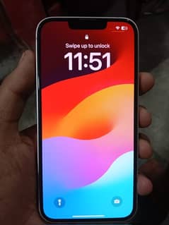 Apple iPhone 13