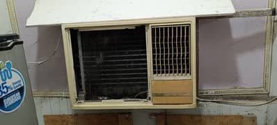 Branded Window AC – Clean & Well-Maintained