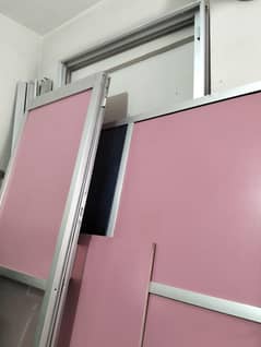 Aluminum Partitions beautiful and new