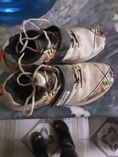 hs cricket shoes