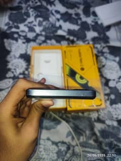 zte nubia neo 2  10/9 condition 8/256 box and all accessories