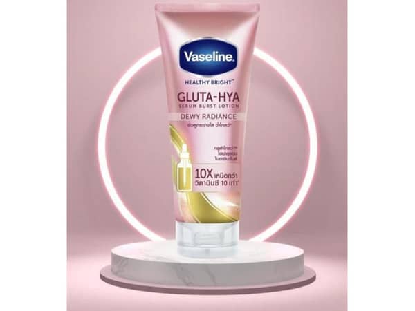 Vaseline Gluta-Hya Smooth Radiance Lotion - 300ml