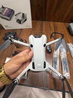 Drone DJI mini 4 pro good condition Wtp no 0336=0690186