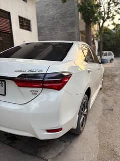 Toyota Corolla Altis Grande 1.8 Full option