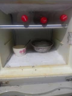 haire fridge for sall neacha wala hisa kam nai krta ha