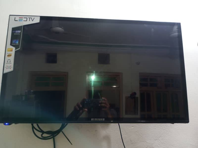 Samsung brand new tv 4 k UHD 1