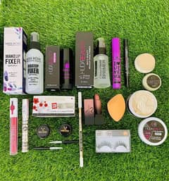 Ultimate 15 in 1 Makeup Deal