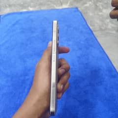 Vivo V23 5G  All ok Back Thori si break hai Baki ok hai panel change h