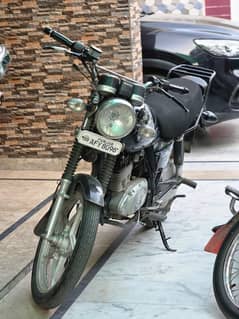 Suzuki GS 150 Black-2021