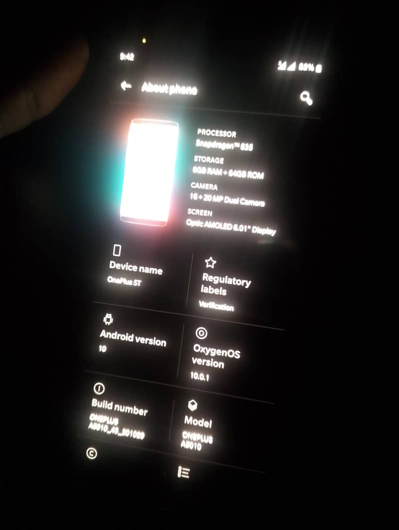 one plus 5t in good condition 3