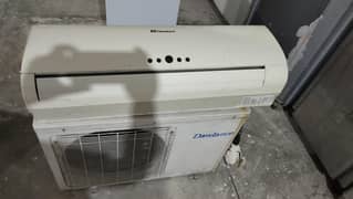 Dawlance ac 1.5 ton ok jenuine gas no repeir
