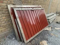 9 feet width 8 feet long red colour gate
