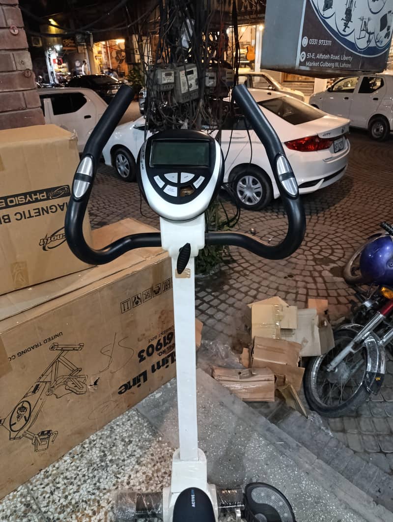 electric cycle for exercise with self generator and resistance control 1