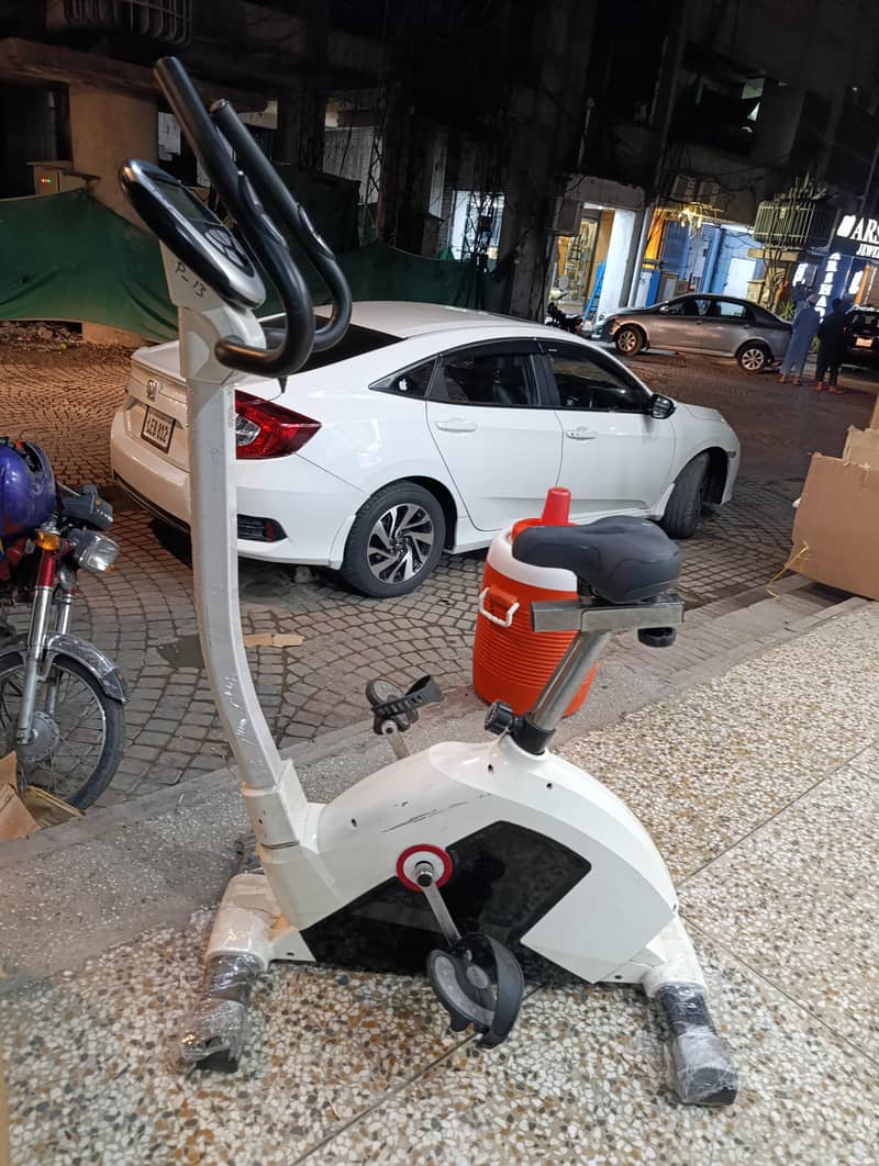 electric cycle for exercise with self generator and resistance control 6