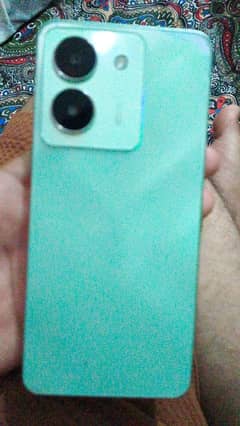 vivo y27s 8+8 128  10 by 9