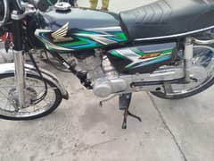 urgent sale karni hai passo ki zaroort hai  0322 4157664