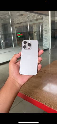 iPhone 15 pro non pta
