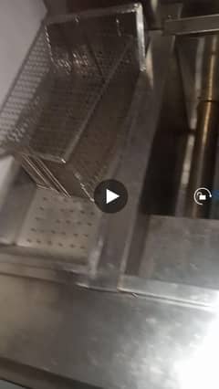 Fryer aitomatice with blor