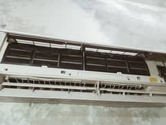 Dawlance 1.5 ton split ac in good condition