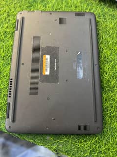 Dell 7th generation 4 GB DDR4 ram 128 GB nvme ssd extendable 4 hr 