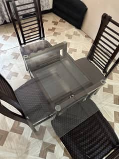 Dining table for sale