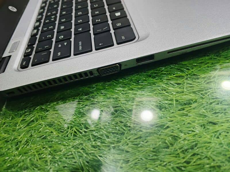 hp 820 G4 i5 7th generation 4