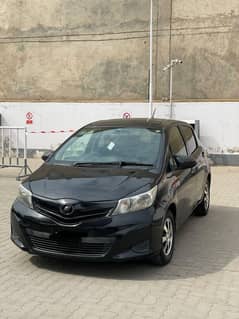 Toyota vitz 1.0 2011/14