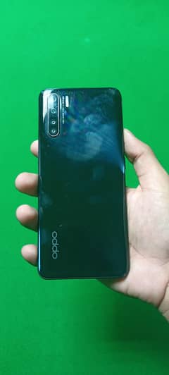 oppo reno 3 with charger 8/256 condition lush hy