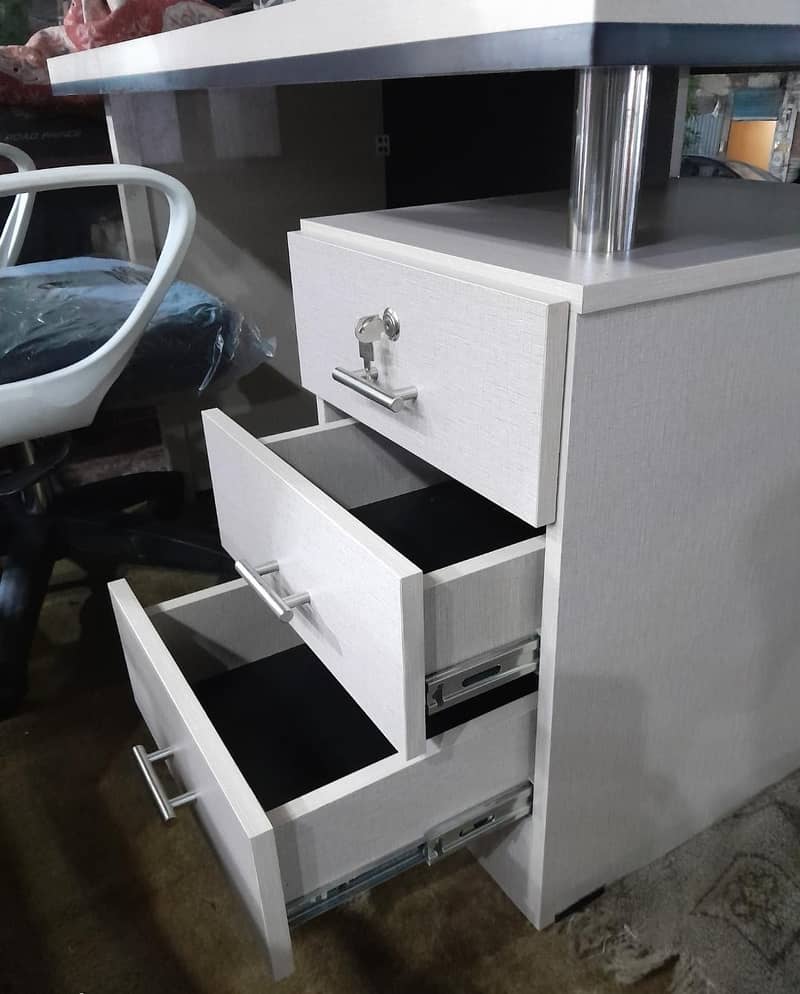Office table/executive table/reception table/study table/Table 17