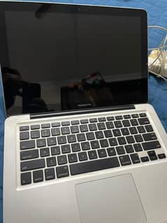 apple MacBook 2010