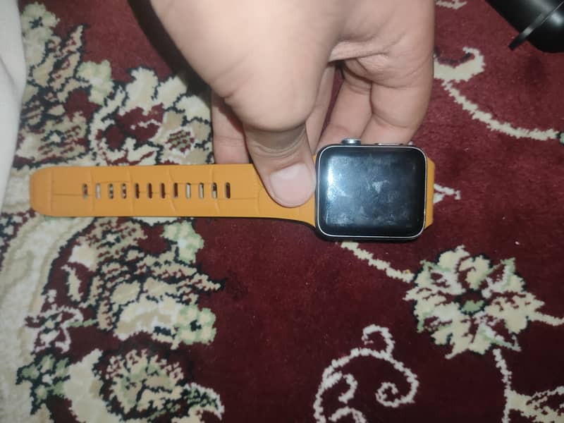 Apples watch series 3 without original strap and without box all ok 0