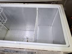 PEL ARCTIC (MEDIUM SIZE) FREEZER