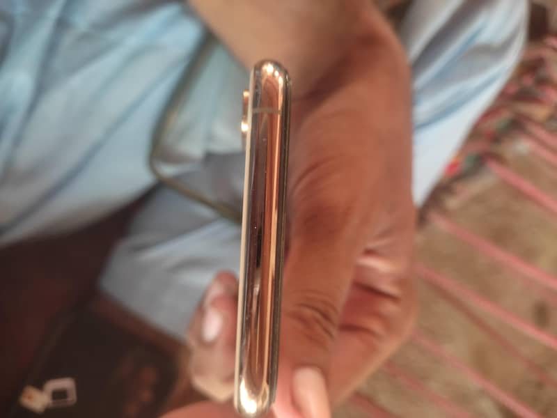 Iphone xs max With Good Condition and Cheap price 1