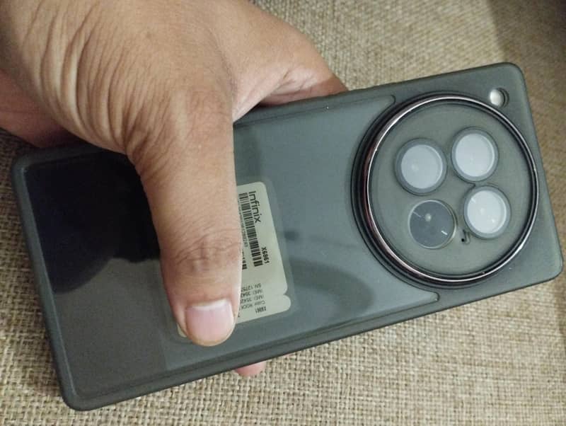 Infinix Zero 40 5G Smartphone New Condition Open Box 3