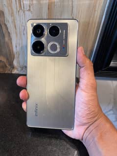Note 40 256GB