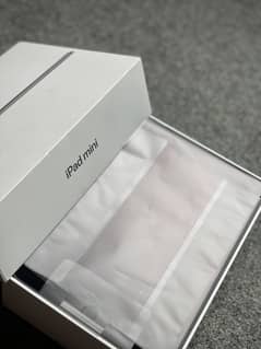 Ipad mini 5- 64gb (Open box-Like new)