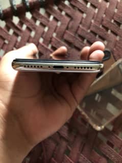 Iphone X 256gb official pta approved.   Exchange possible