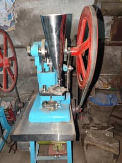 Single Punch Tablet making machine
